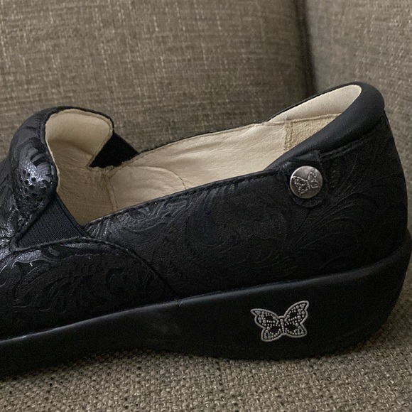 ALEGRIA PROFESSIONAL Size 10.5 Keli Black Embossed - Like New - Picture 5 of 9